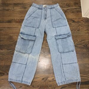 Abercrombie & Fitch wide leg cargo Jean